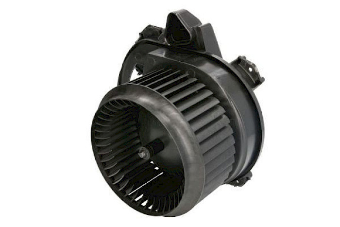 BLOWER MERCEDEZ BENZ  CLA 180 13-19